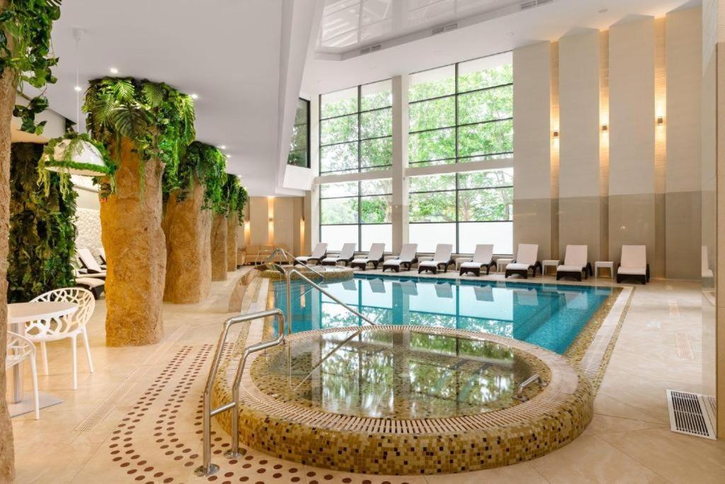 Aquaperla Hotel & Spa Chisinau Exterior foto